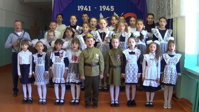 Детский ансамбль группы "Возрождение" - "Катюша"