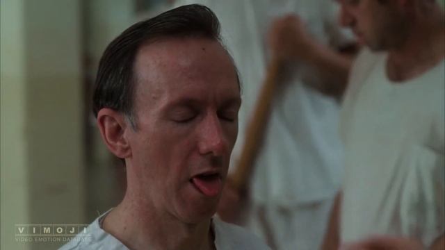 Таблетка на язык | Пролетая над гнездом кукушки смотреть онлайн