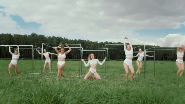 13 Dance Studio - Коля Барни смотреть онлайн