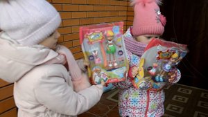♥My little Nastya в гостях у Арины Катаются на РЕНДЖ РОВЕРЕ  Распаковка ИГРУШЕК Бетти Спагетти ♥