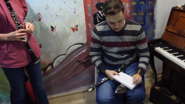 Уроки укулеле в Казани. Пройдите обучение укулеле на открытом уроке с нуля в Казани смотреть онлайн