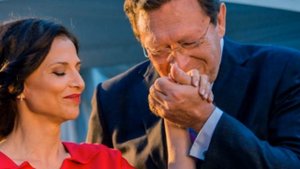 Чем закончится сериал "За первого встречного?"  (11-12 серия анонс и содержание)