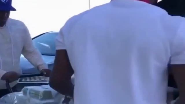 Майвейзер. Первая тележка с 300 000 000 $. Уже в багажнике. смотреть онлайн