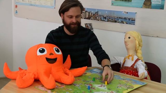 Studentenfreitag mit Tobias: учим немецкий и играем в настольную игру! смотреть онлайн