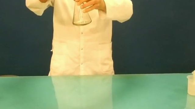 Опыт с йодом и крахмалом. Химические опыты для детей. смотреть онлайн