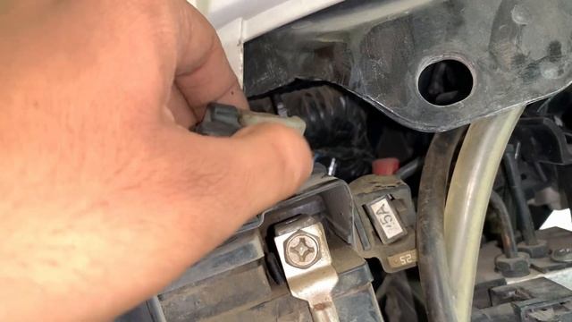 KTM LED Indicators Flashing Too Fast ? (HYPER FLASHING PROBLEM) Best Indicator Relay For KTM LED смотреть онлайн