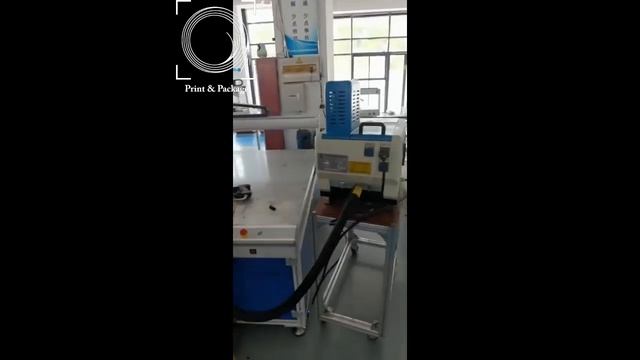 Клеевой пистолет для горячего клея