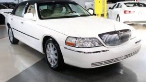 2011 Lincoln Town Car Signature Limited for sale in ADDISON, IL