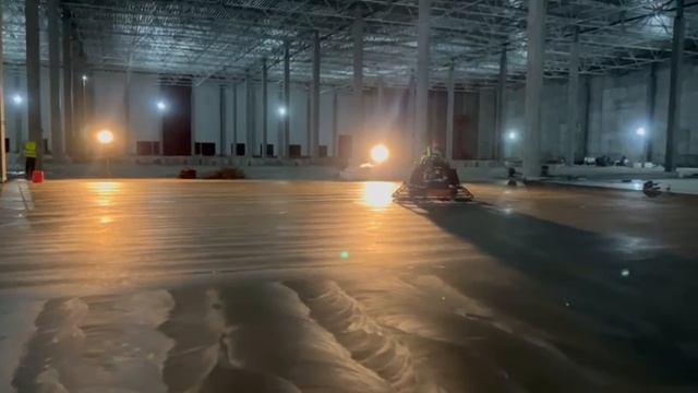 Производство и укладка промышленного бетонного пола под ключ смотреть онлайн