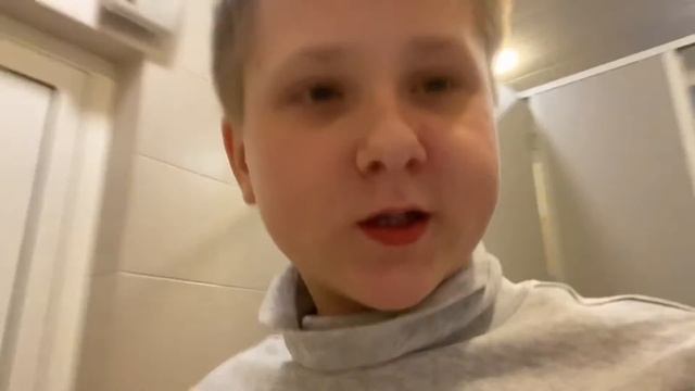 Я в школьном туалете в 12:56 смотреть онлайн