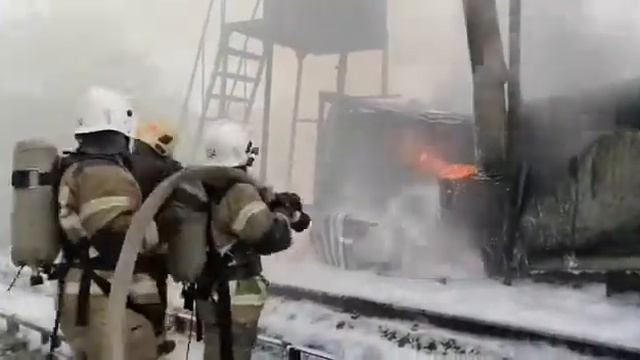 Пожар в промзоне в Сормовском районе локализован на площади 255 кв.м. смотреть онлайн