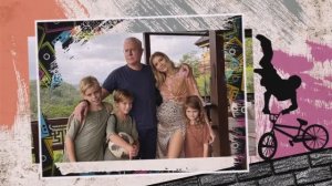 Александр Лебедев привез детей в Москву, пока Елена Перминова посещает модные показы в Париже