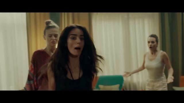 Biz Size Döneriz - Fragman (31 Mart'ta Sinemalarda) смотреть онлайн