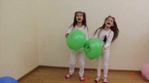 Песня красный шарик где же ты изучаем цвета лопаем воздушные шарики