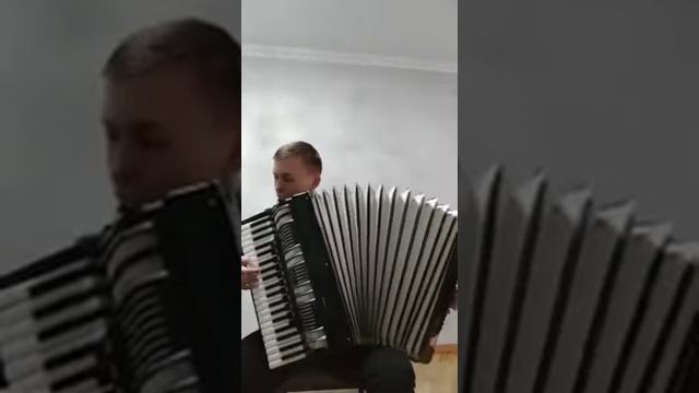 Семко Олександр ІІ категорія Акордеон Й. С. Бах. Прелюдія і фуга d-moll. Б. Грушевський. Токата. смотреть онлайн