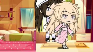 мини фильм:нелюбимая матери дочь