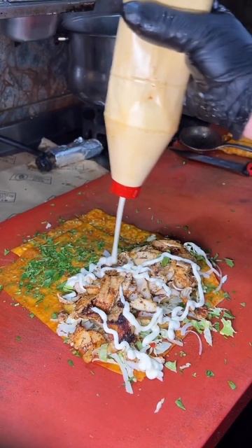 🌶️ Spicy smoked chicken shawarma #shorts #food #viral смотреть онлайн