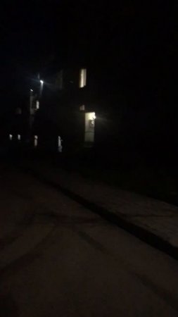 28.01.2025.Г.Керчь.Р.Крым.Благоустройство придомовых территорий.Свет во дворе.ул.Суворова д. 24.