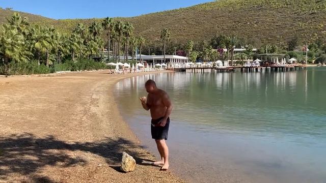 Роман с камнем🗿(часть 2)/Romance with a stone🗿(part 2). смотреть онлайн