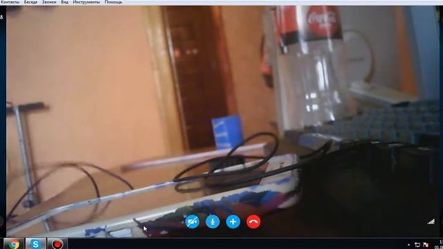 Ахаха... дурочки в Skype позвонили угааар...Издеваются над собачкой!"(( смотреть онлайн