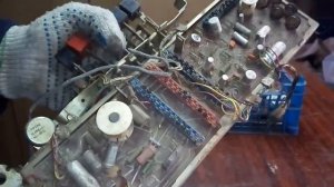 Весенний сталк по гаражам друзей. Обзор находок