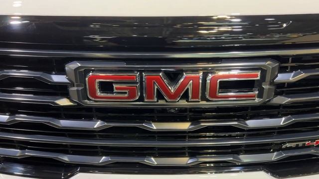 2025 GMC Acadia AT4 смотреть онлайн