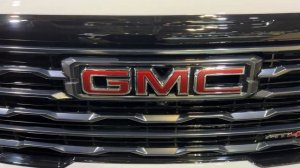 2025 GMC Acadia AT4