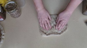 Пеку хлеб в печке.У нас морозы.