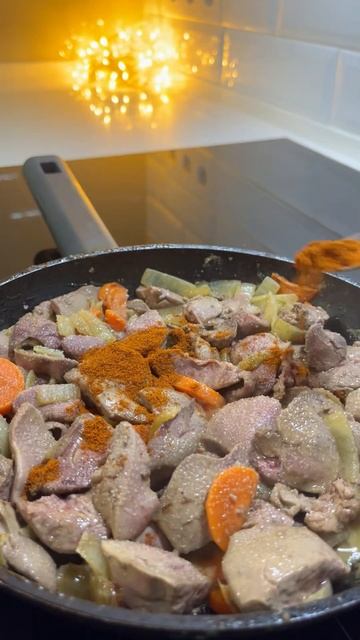 Невероятно нежный печеночный паштет 🫶🏻 #рецепт #вкуснаяеда #паштетизпечени #шортс смотреть онлайн