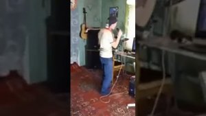 Разъезжаются дети.