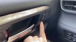 Adjusting features in your 2020 Highlander Platinum