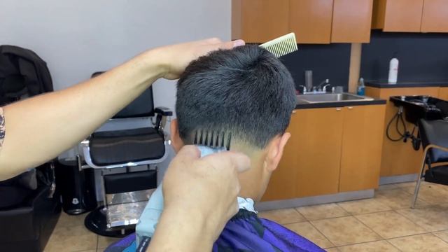 High taper fade pal Santi tutorial completo barber shop смотреть онлайн