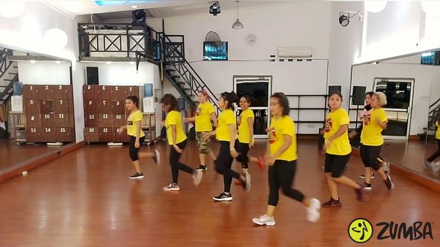 Freak freak! | Dawin | Zumba | Zin Riva смотреть онлайн