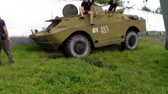 БРДМ-2 застрял на ровном месте / BRDM-2 stuck on level ground смотреть онлайн