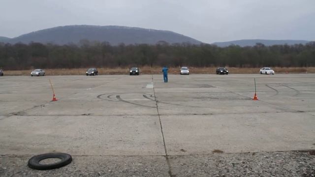 Летний курс "Активная безопасность водителя". Объезд препятствия. ДВ ЦВВМ "Лига-М" смотреть онлайн