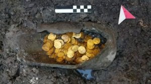 КЛАД ЗОЛОТА / ОГРОМНЫЙ КУВШИН ЗОЛОТЫХ МОНЕТ