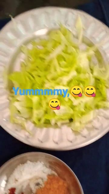 chilli Maggie at home 😋😋🌶️🌶️ ( soy sauce, chilli sauce, cabbage, capsicum, onion,tamato) ...... смотреть онлайн