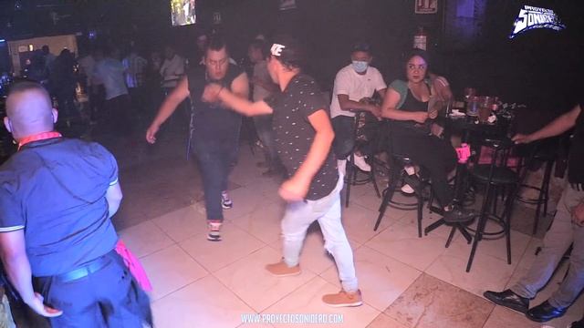 LA NUEVA VOZ DE SONIDO PANCHO | PINTAME DE COLORES | CLUB 40 смотреть онлайн