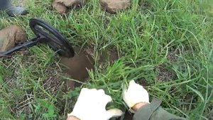 Думали всё выкопали! Оказалось НЕТ ... монеты тут ещё есть! ... Кладоискатель Белый Копатель