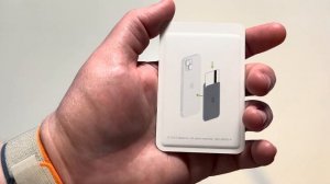 Apple iPhone FineWoven MagSafe Wallet Unboxing