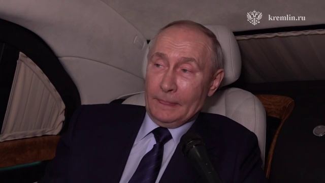 Владимир Путин ответил на вопросы журналиста, касательно возможных переговоров о завершении СВО:
