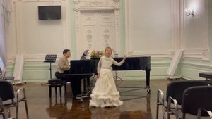 Мадина Деньщикова, 8 лет - Ж. Б. Веккерлен «Менуэт Экзоде»;