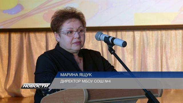 230524 23 мая для учеников старших классов Радужного прозвенел последний школьный звонок.