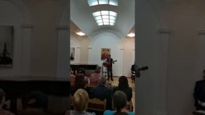 Сергей Капцев поёт свою песню Плач