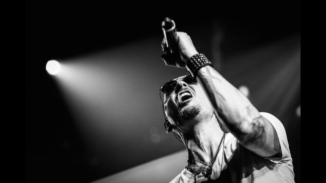 LINKIN PARK - LEAVE OUT ALL THE REST смотреть онлайн