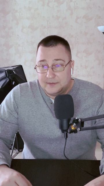 Почему в инфобизнесе нет конкуренции. Как люди покупаю обучающие курсы #shorts #инфобизнес #коучинг смотреть онлайн