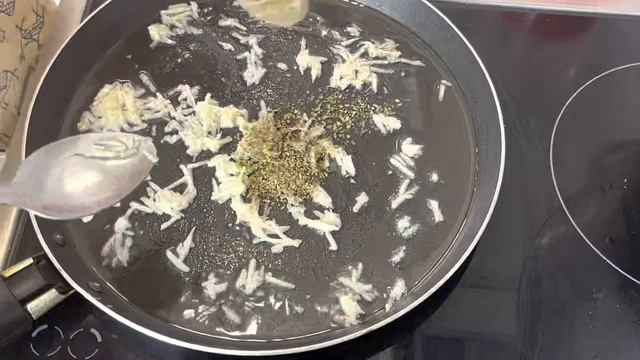 Пиццерияда пиццаны осылый жасайды 👏🏻/8 мин дайындалатын оңай рецепт /Пепперони 🍕/оңай рецепт смотреть онлайн