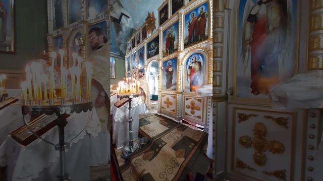 Евангелие от святого Матфея на молдавском языке, читает протоиерей митрофор Петр смотреть онлайн