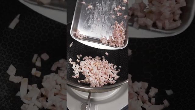 크림소스를 곁들인 쫄깃쫄깃 키조개 관자 스테이크 #shorts смотреть онлайн