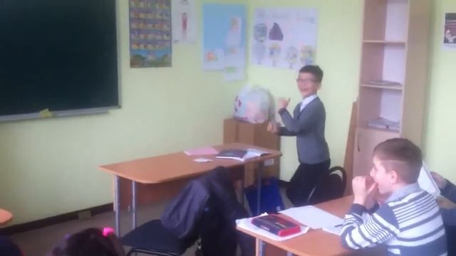 Наши маленькие выпускники Школы английского Flash смотреть онлайн